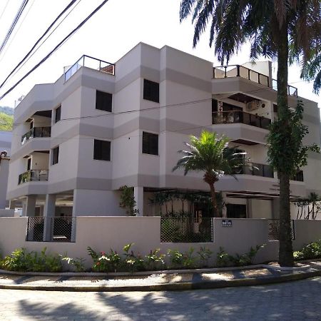 Apartamento A 100 M Da Praia Grande Ubatuba Dış mekan fotoğraf